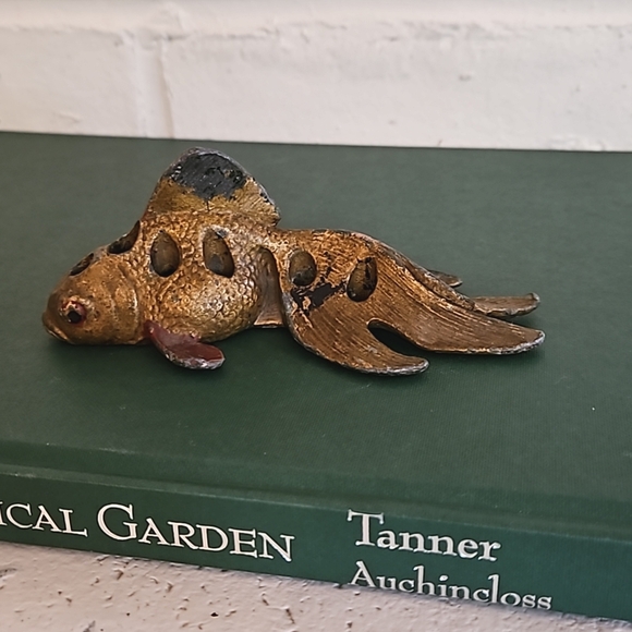 Antique koi fish flower frog - Picture 3 of 4